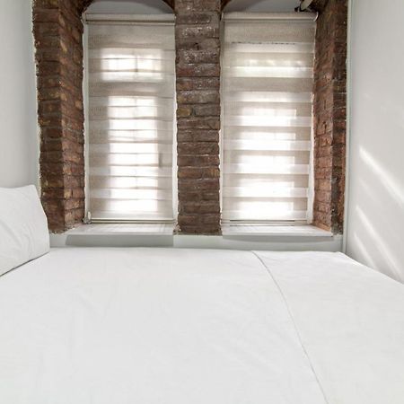 Modern Flat In The Heart Of Beyoglu Istambul Exterior foto